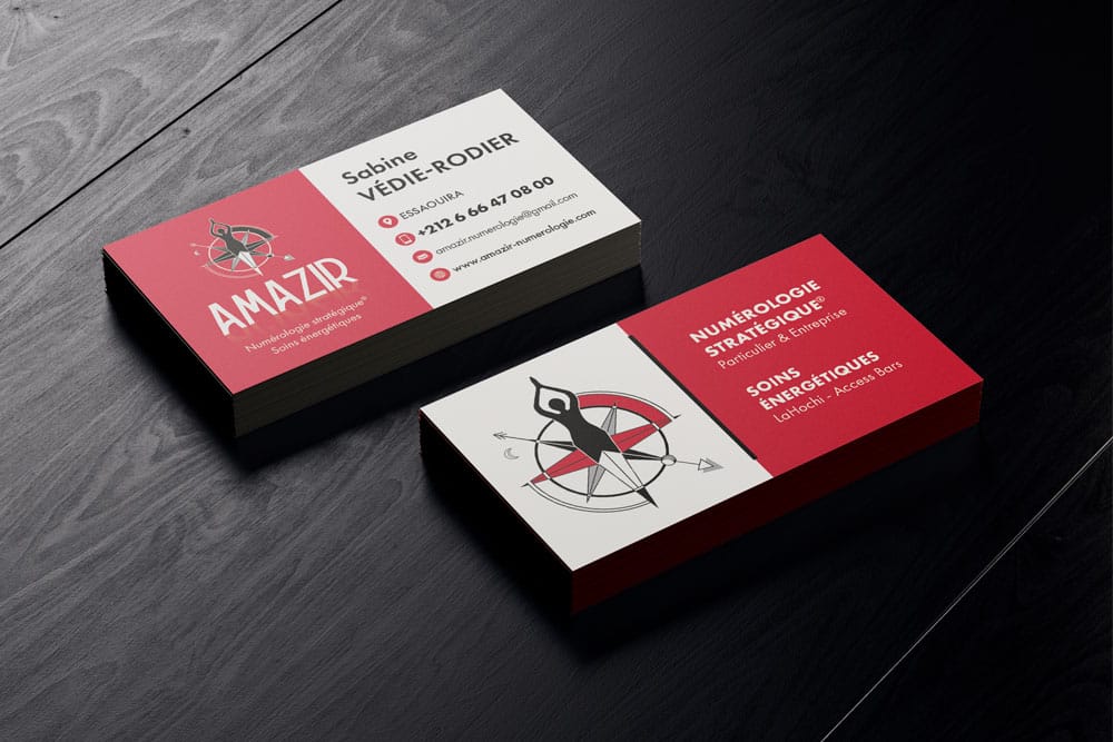 cartes de visites sur fond noir